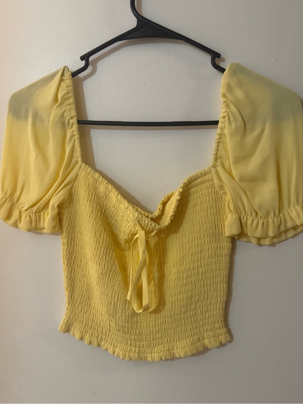 Wilfred Yellow Smocked Puff-Sleeve Crop Top